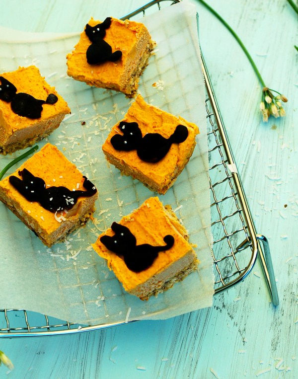 Pumpkin cheesecake bars 1